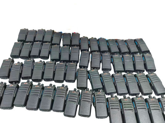 kaufen BF-9700 Waterproof IP67 Walkie Talkie with 2800mAh Battery 16 Channels VHF UHF Digital Two-Way Radio on-line-Fertigung