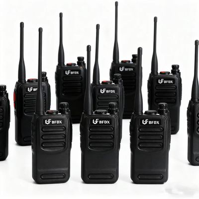 kaufen Beifeng BF-306 Professional Black Handheld Walkie Talkie with 16 Storage Channels and 3.7V Voltage on-line-Fertigung