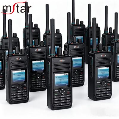 kaufen M-768 DMR+PoC Walkie Talkie mit Beidou/GPS Positionierung 1,8 Zoll LCD und IP68 wasserdichtes Zwei-Wege-Radio on-line-Fertigung