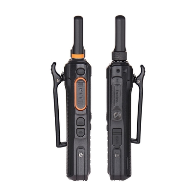 INRICO T640A POC Langstrecken-Zwei-Wege-Radio 15 Stunden Gesprächszeit DMR-Modus POC Langstrecken-Zwei-Wege-Radio IP54-Bewertung Ultra-dünnes tragbares Design mit eingebauter Antenne