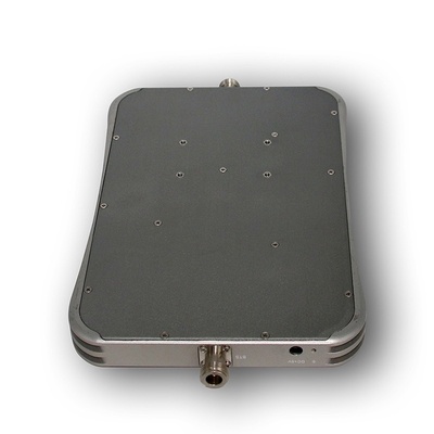 Repeater-Zubehör Antenne und Zuführer Spurious Emission ≤-36 dBm 4g Repeater Booster Verbessern Sie Ihre Abdeckung mit 10± 2d8m Ausgangsleistung Uplink